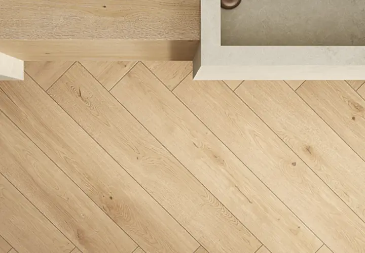 Un pavimento in legno a spina di pesce, con un design che sembra pronto a correre verso un futuro luminoso.