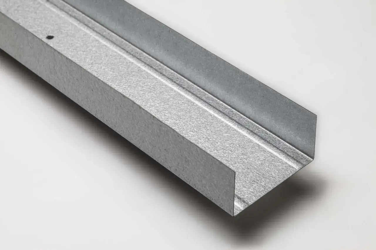 Profilo metallico zincato, ideale come ante per nicchie in cartongesso, per creare spazi funzionali e moderni.